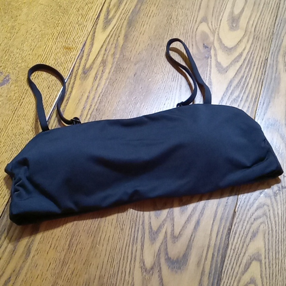 Andie Womens Bikini Small Top  Swim Vacation Black NEWPORT Resort NEW